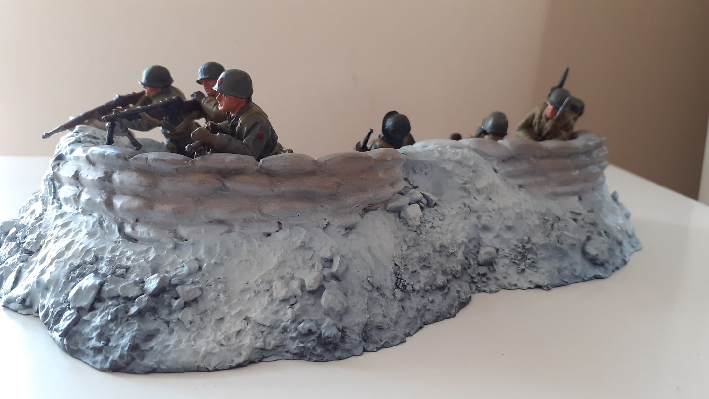 BRITAINS 17499 ww2 hold to last round dietz battle of bulge 2004 1:32 boxed wdb