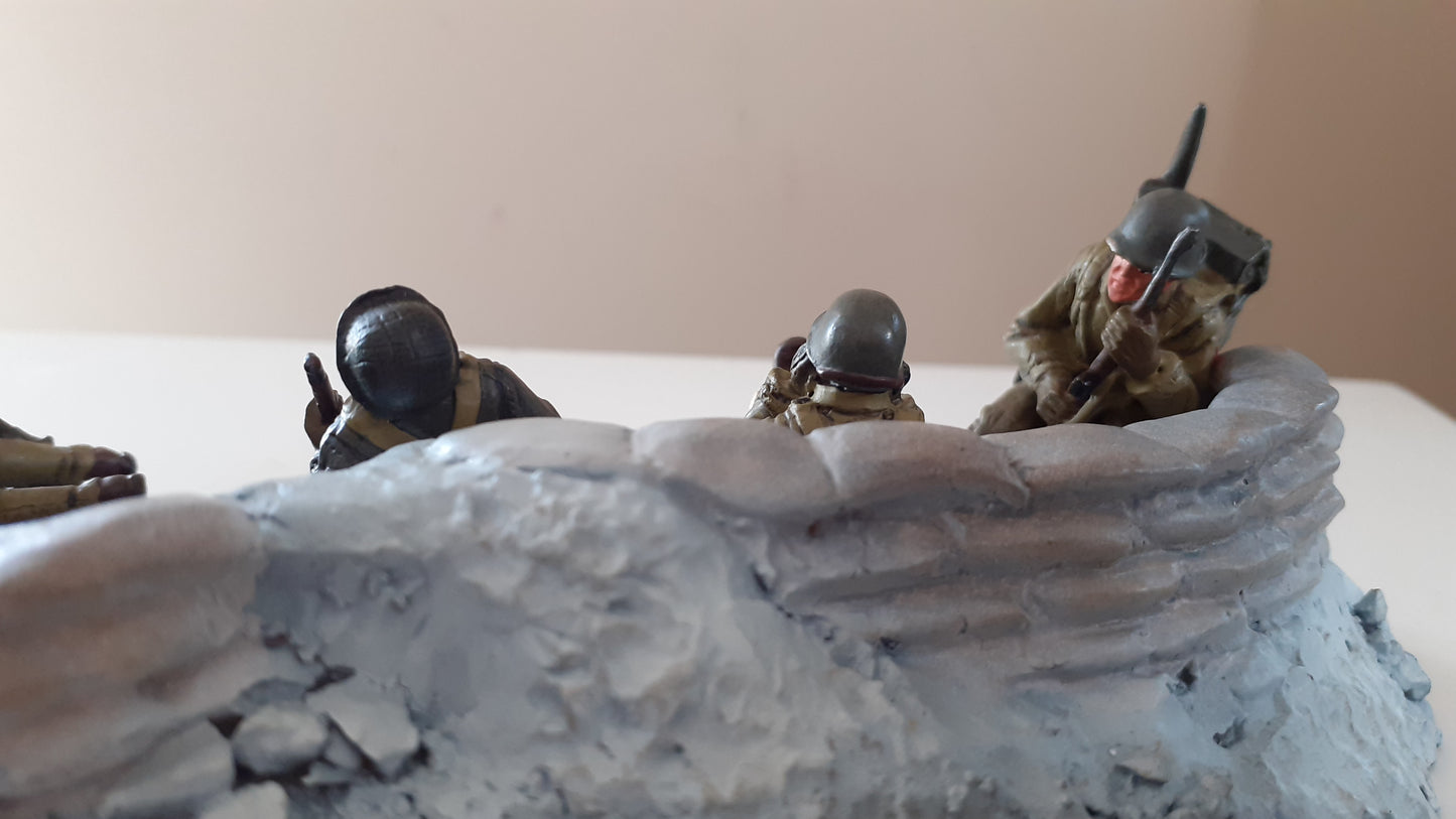BRITAINS 17499 ww2 hold to last round dietz battle of bulge 2004 1:32 boxed wdb