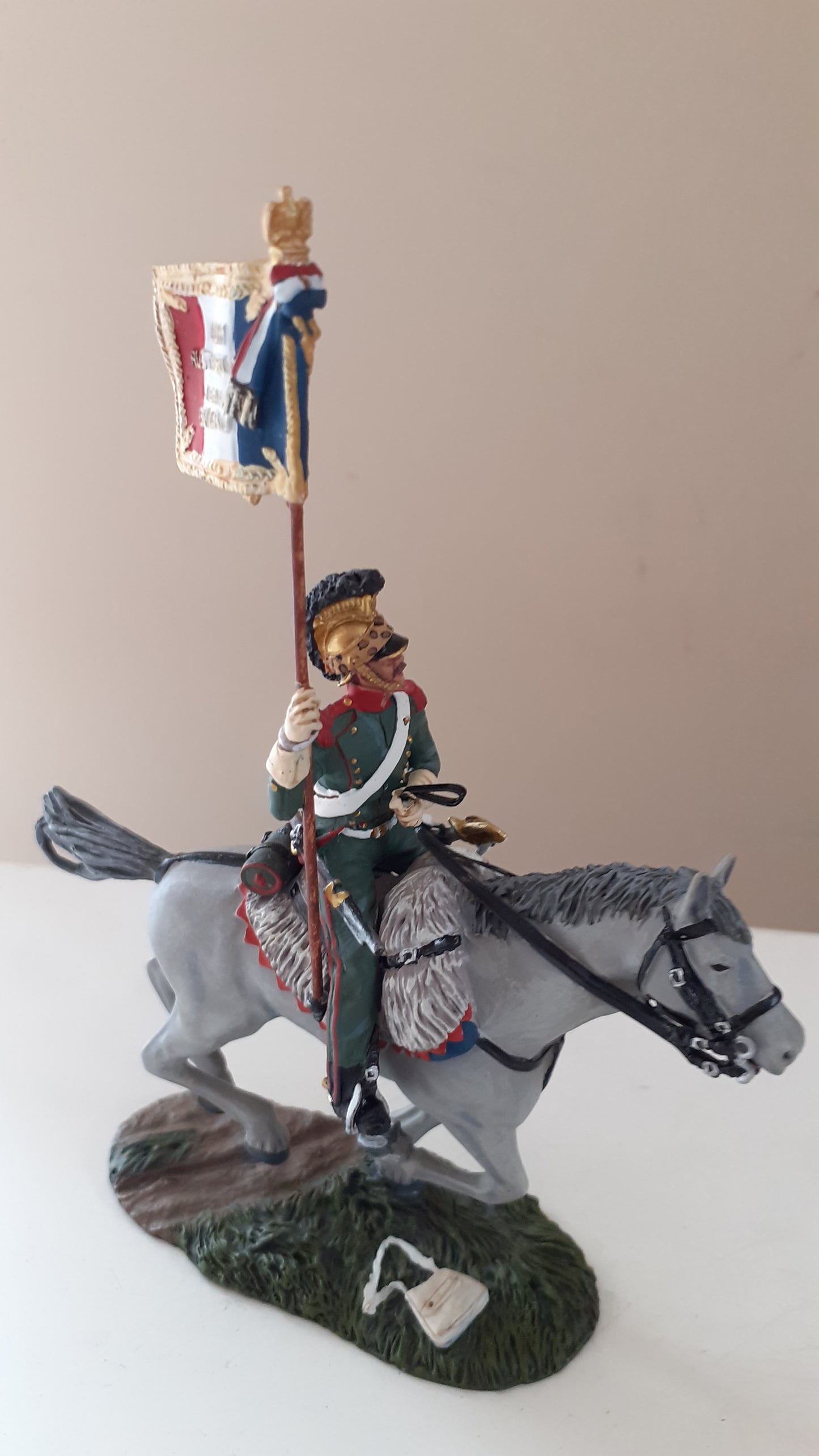 Britains 36030 Napoleonic french 4th lancers guidon flag bearer waterloo 2009 1:32 metal