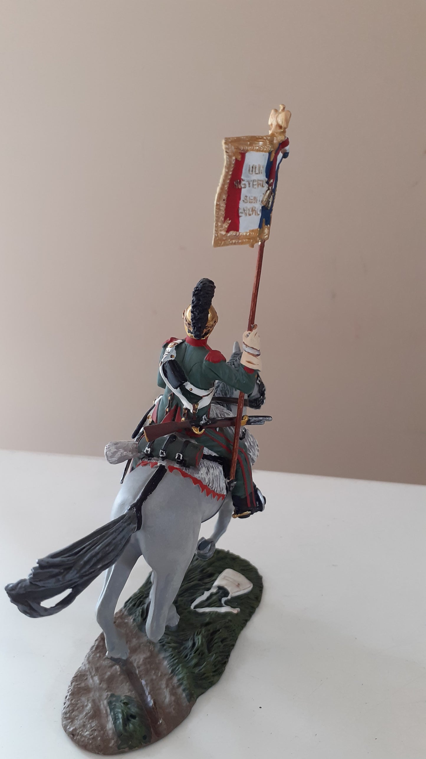 Britains 36030 Napoleonic french 4th lancers guidon flag bearer waterloo 2009 1:32 metal