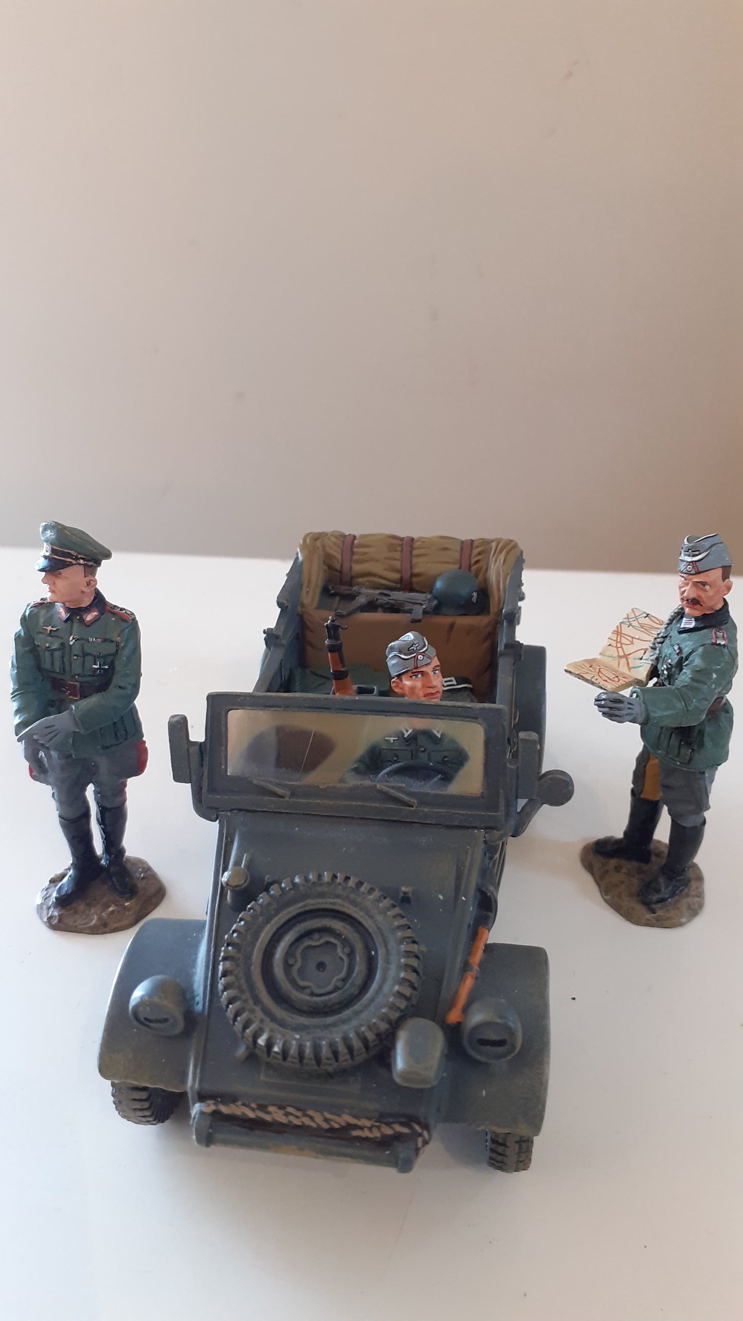 King and country ww2 german kubelwagen 3 figures boxed fob020 2006 wdb