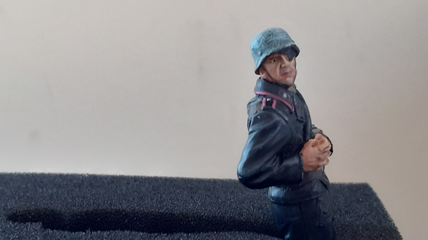 Thomas Gunn King and country ww2 German Tank Crew Commander Boxed Tc3 S3