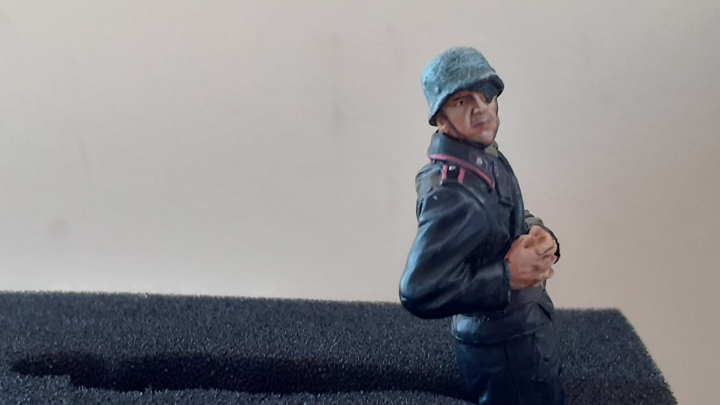 Thomas Gunn King and country ww2 German Tank Crew Commander Boxed Tc1 S3