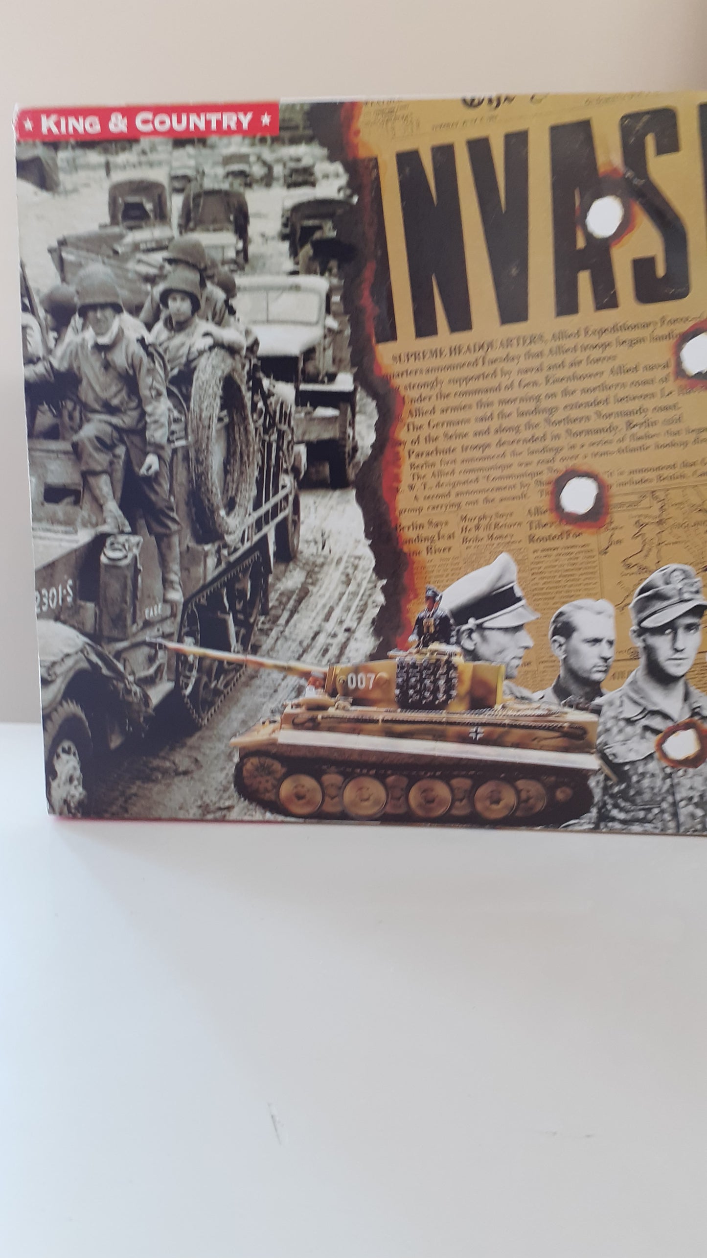 King and country ww2 dd38 dd038 m8 greyhound d-day +4 figs boxed wdb