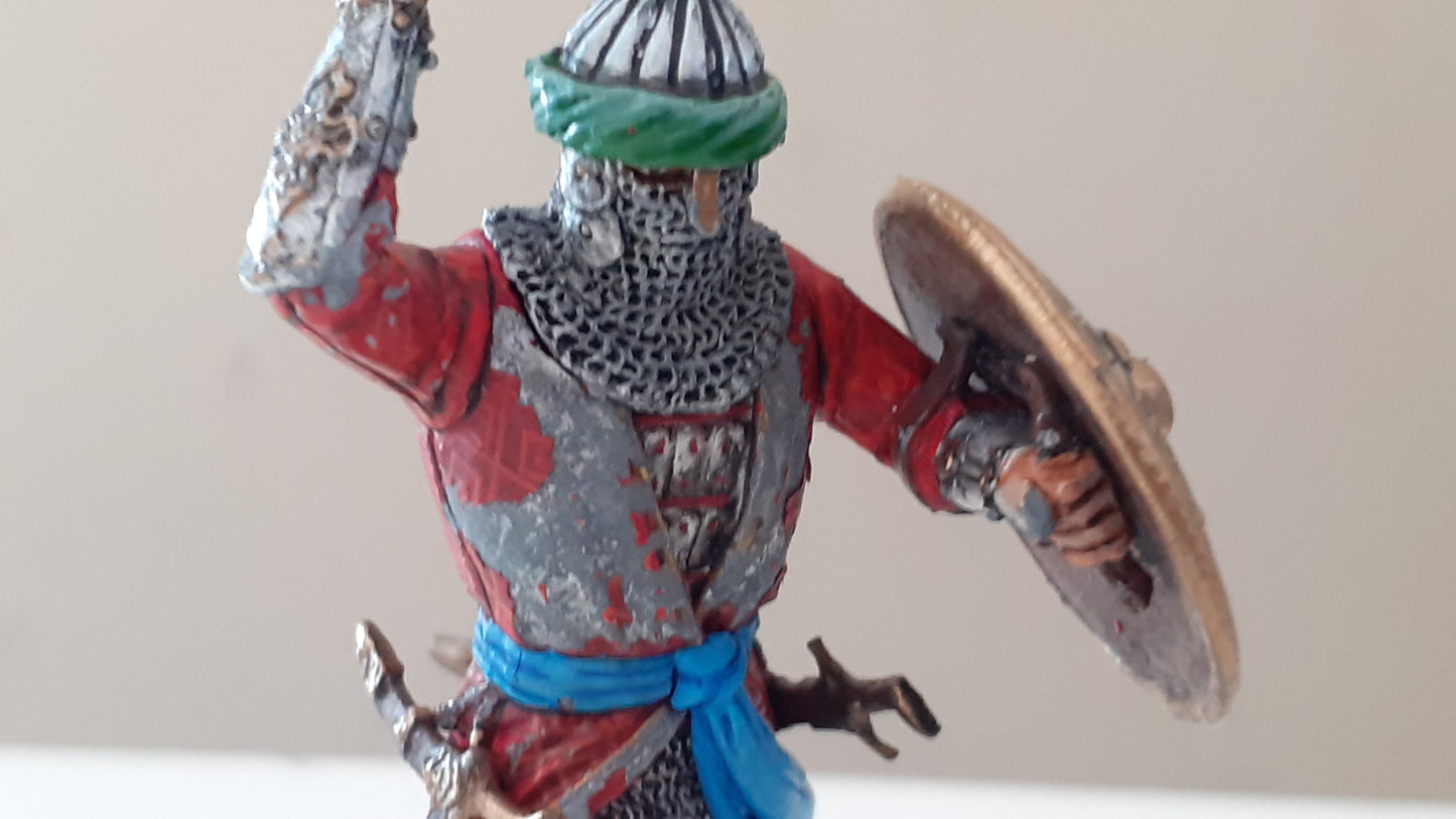 First legion Crusaders Saracen Axe DAMAGED Flaking Paint boxed Cru066