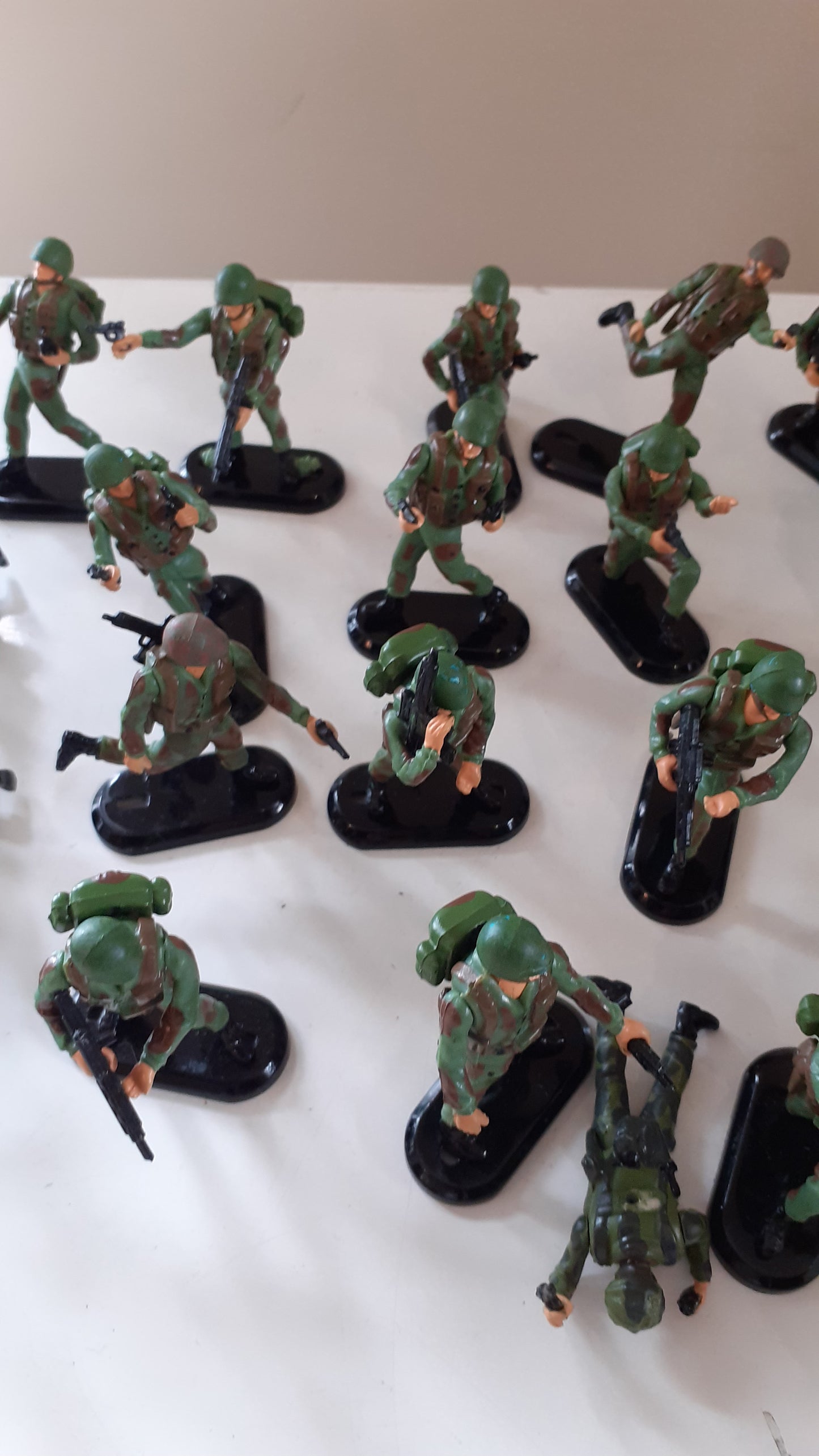 Britains deetail ww2 task force poseable 31 Green Figures 1992 1:32 B1