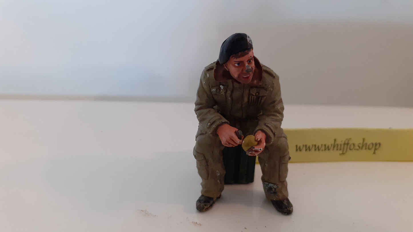 King and country Ww2 Tank Spud Potato Peeler D-day Crew no box 1:30 W15