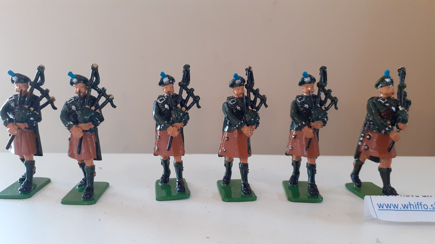 Britains 00316 2000 Limited edition Pipes Drums Irish Guards boxed 1:32 S4