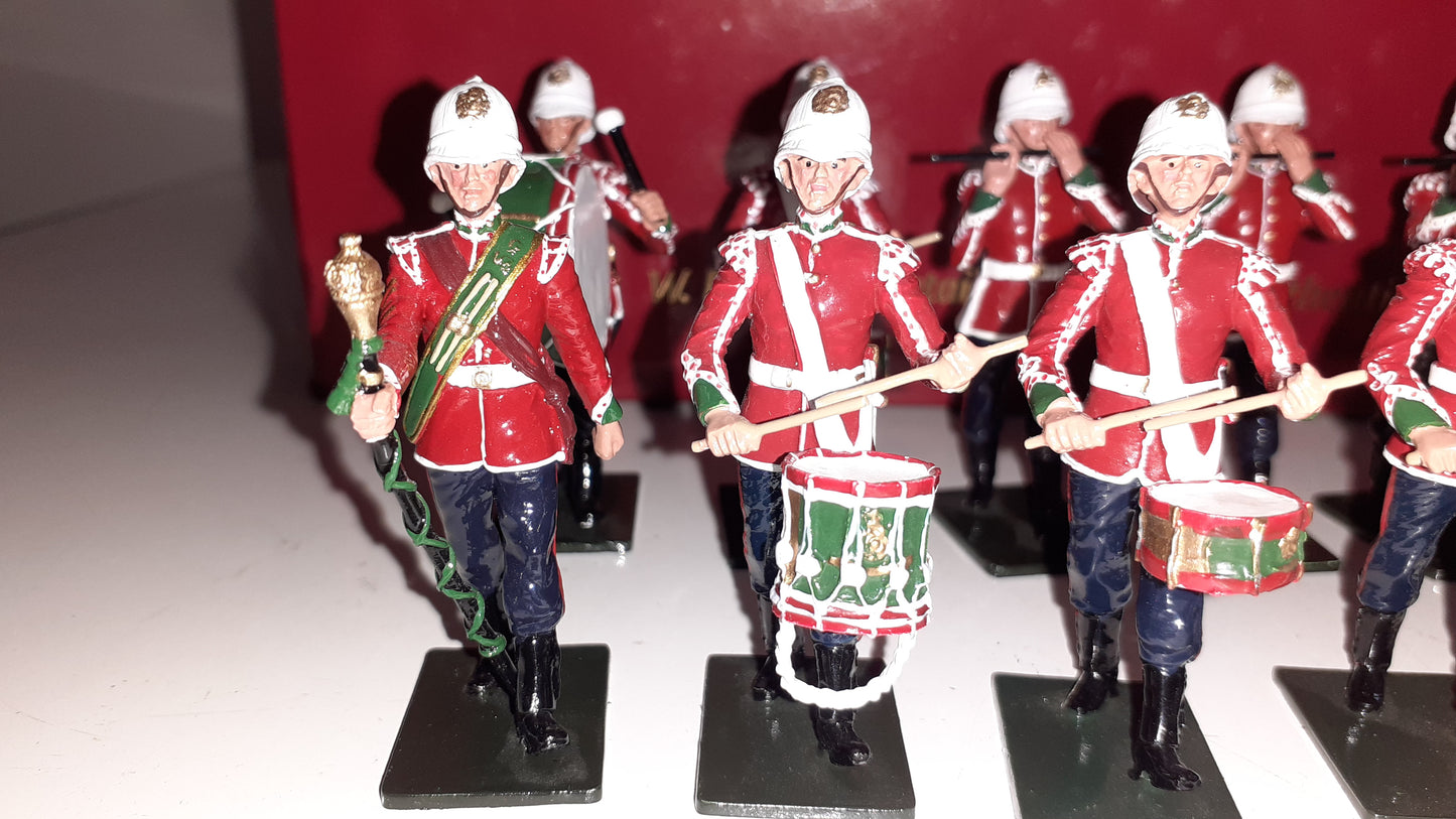 Britains 48008 2006 24th Foot Zulu War Drum Band 12 Pieces 1:32 metal boxed S7