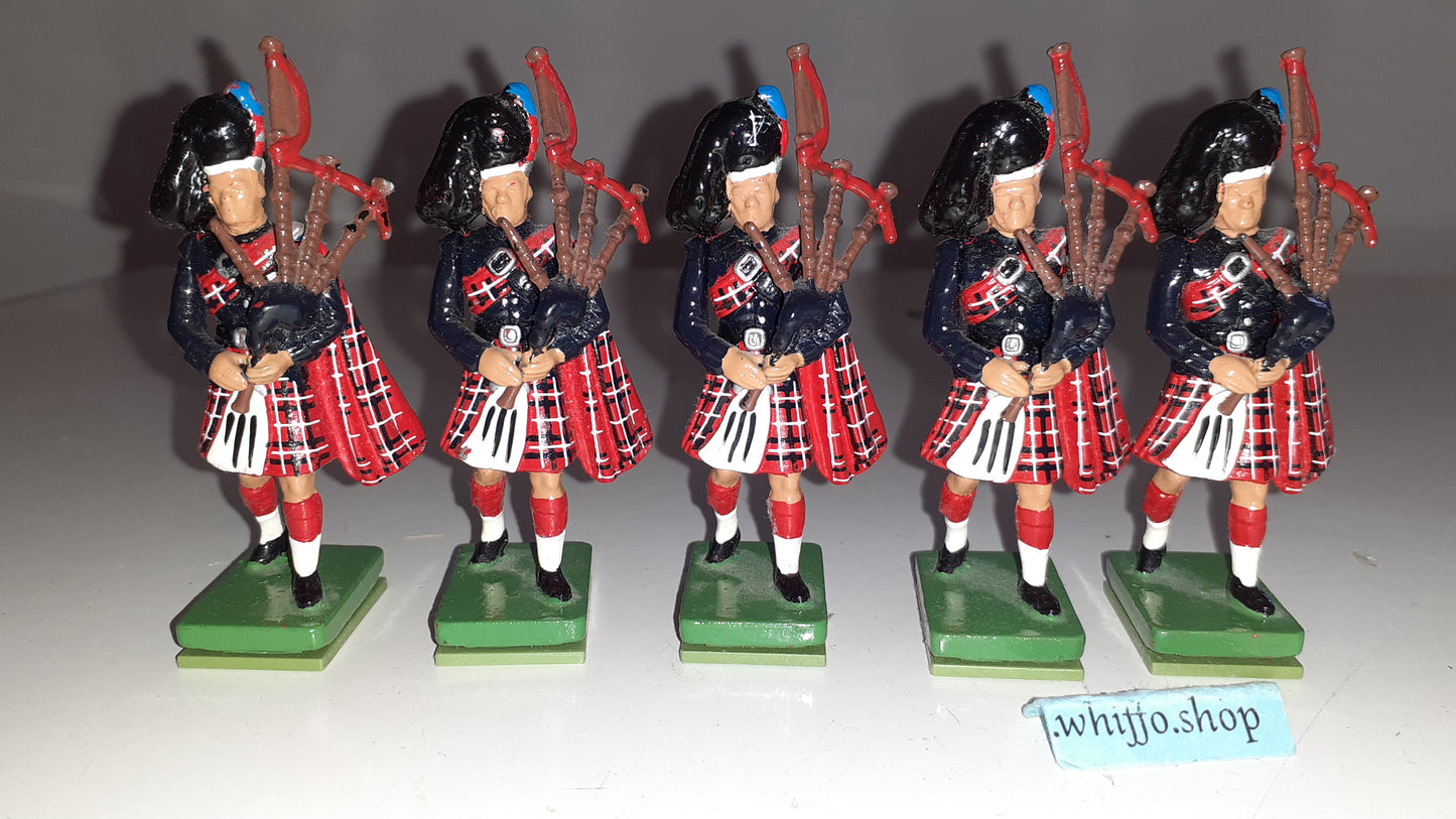 Britains 7240 1980 Scots Guards Black Watch Pipers Ceremonial 1:32 B213 2