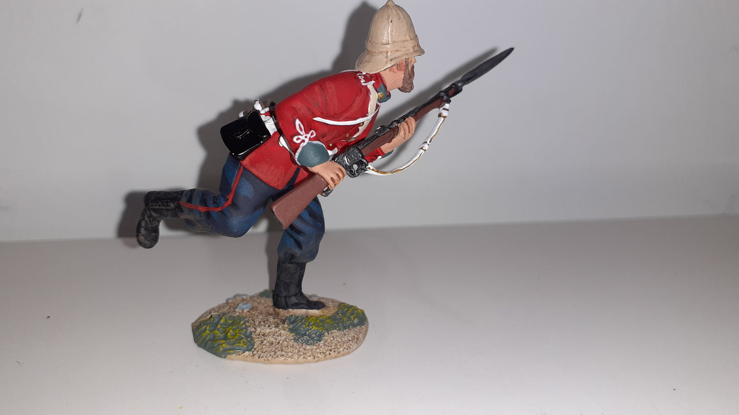 Britains 20044 Zulu wars 24th Foot Running Charging 1:32 2009 boxed B11