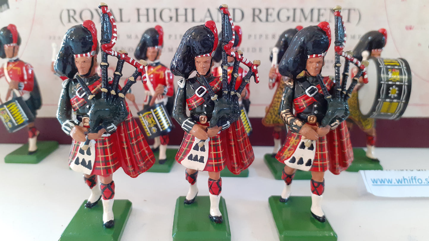 Britains 5196 1996 Limited edition Black Watch Royal Highland Pipes boxed 1:32