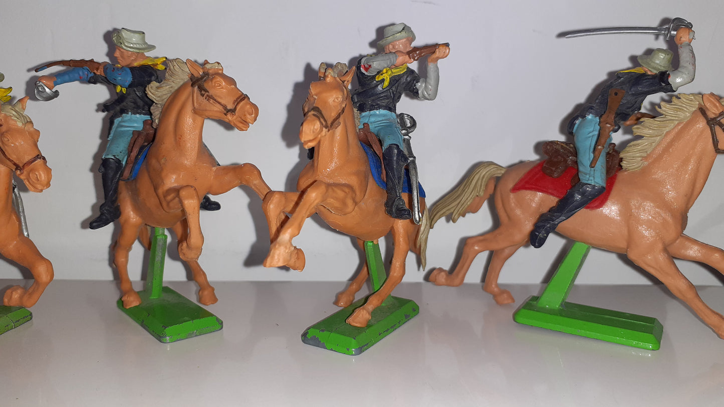 Britains Deetail Mounted 7th Cavalry 1:32 1970s boxed B1 b