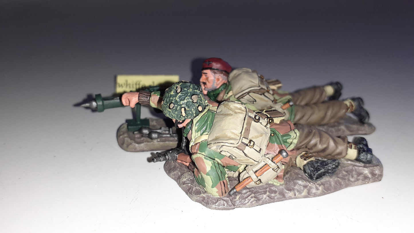King and country Ww2 Mg018 Paras Piat Gun Arnhem 2010 boxed 1:30 S546