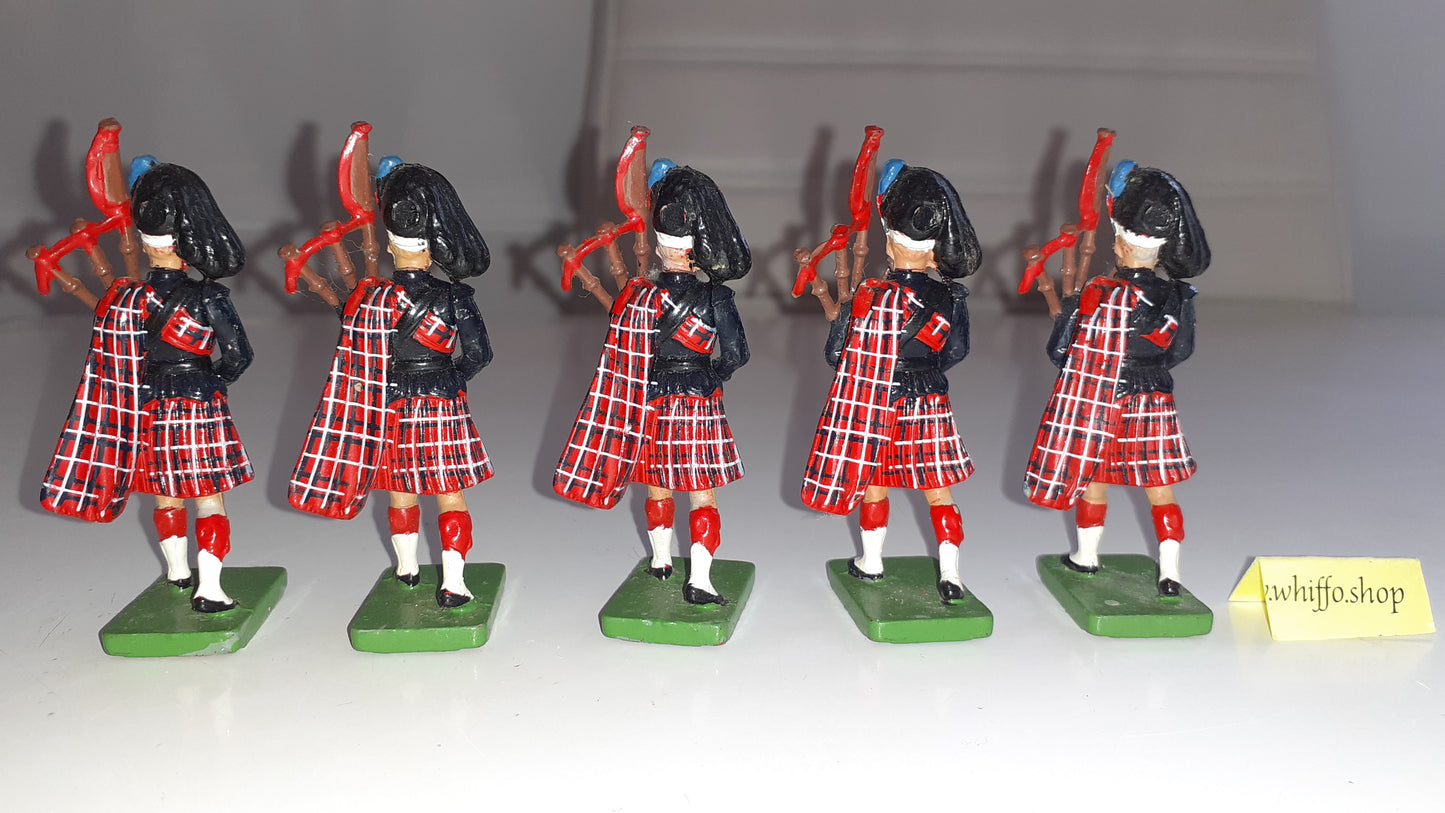 Britains ceremonial Scots Guards 7241 pipers 1:32 1980s b2
