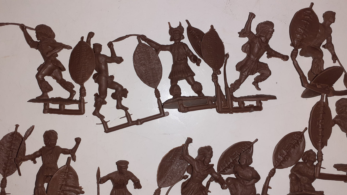 conte plastic Zulus 2001 16 Figures Set 2 Boxed 1:32 S8