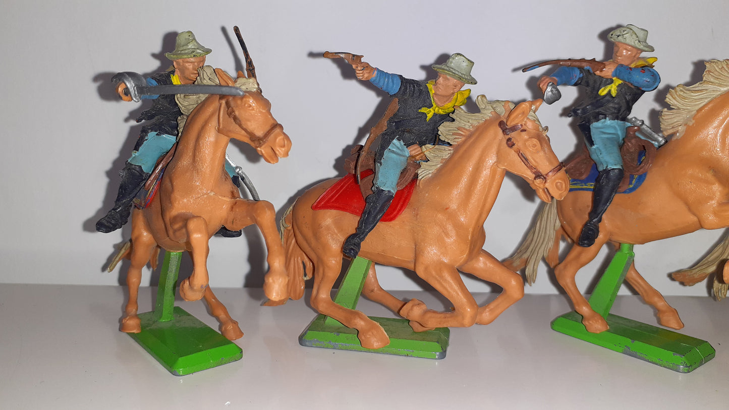 Britains Deetail Mounted 7th Cavalry 1:32 1970s boxed B1 b