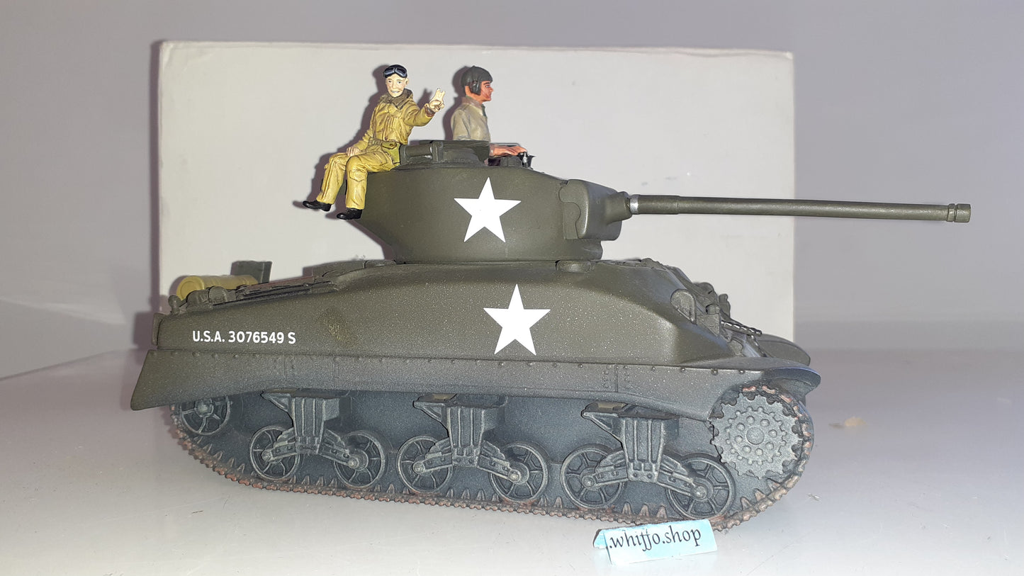 Britains 17496 17496c M4a1 ww2 Sherman tank boxed 1:32 S550
