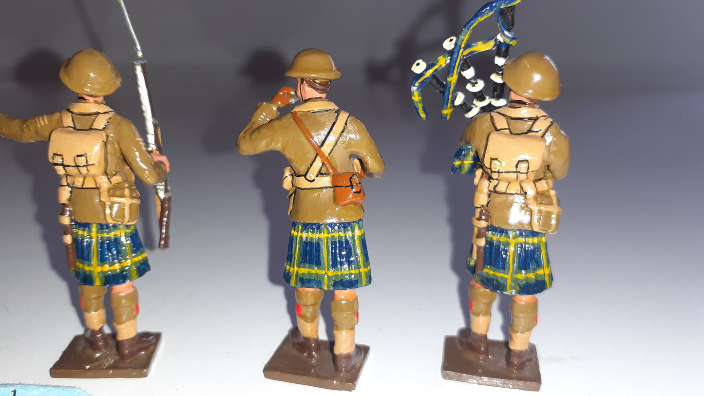 Britains Compatible Tommy Atkins Gordon Highlanders Over The Top ww1 1:32 S147