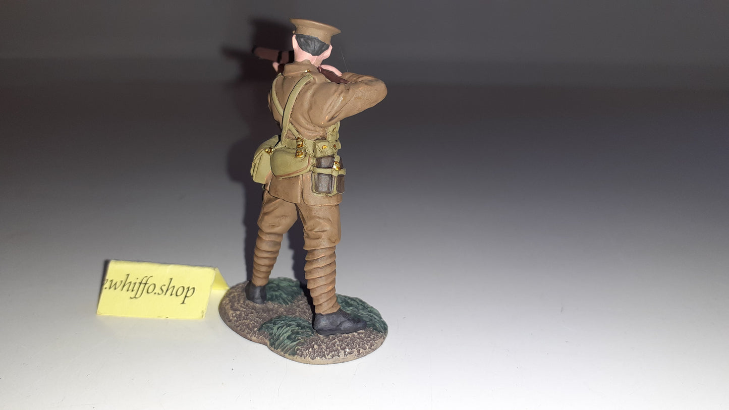 Britains metal ww1 17902 British Infantry Firing 2010 1:32 Boxed B12