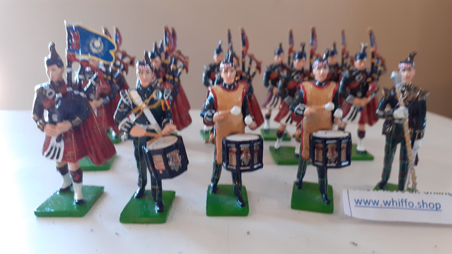 Britains 41150 2005 Limited edition Pipes Drums Royal Scots boxed 1:32