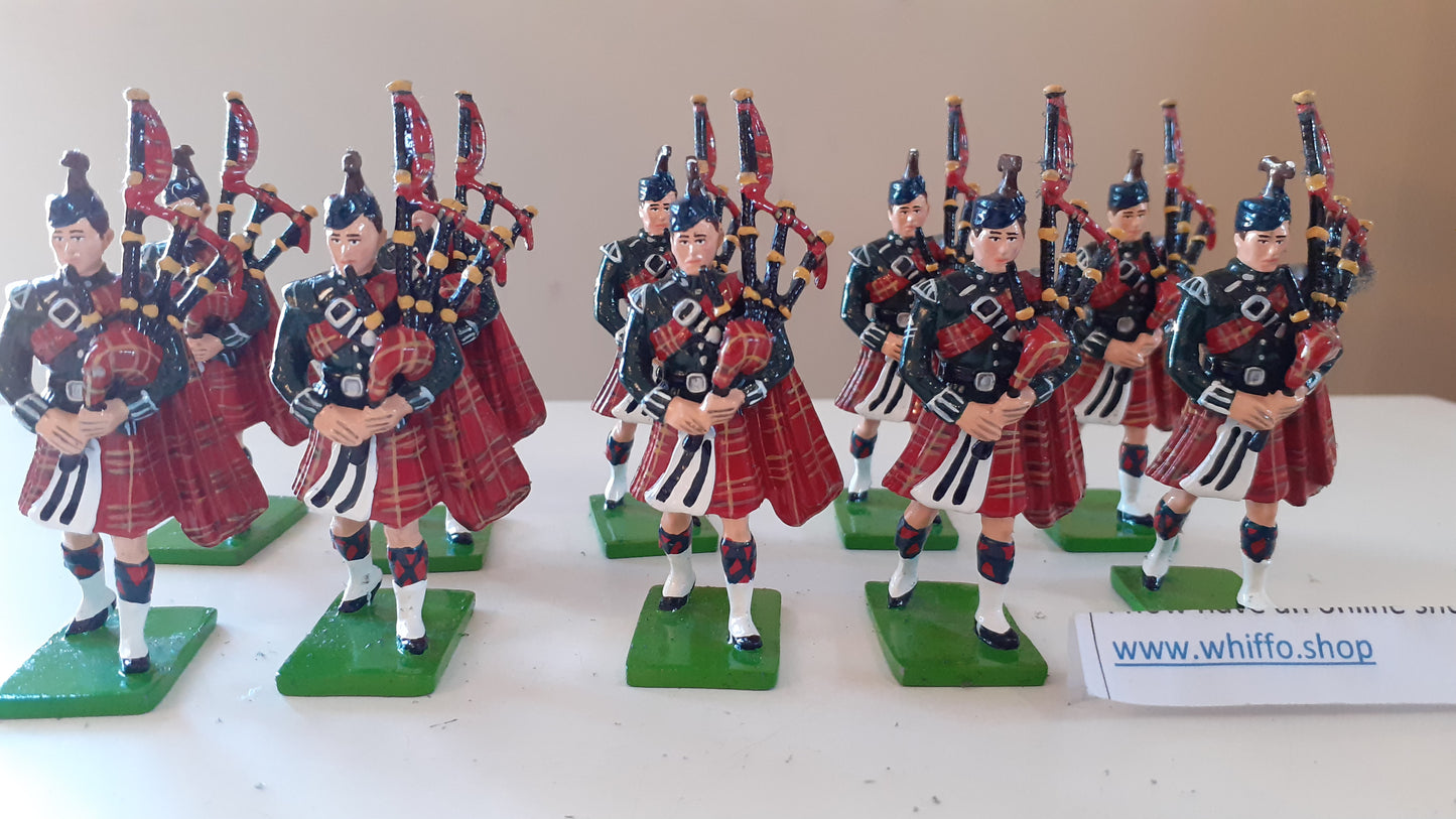 Britains 41150 2005 Limited edition Pipes Drums Royal Scots boxed 1:32