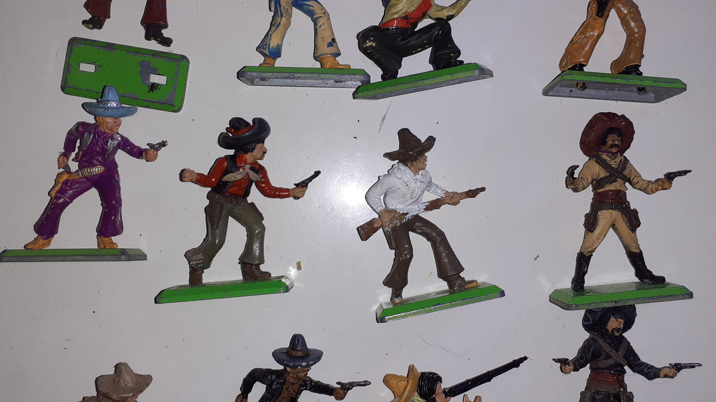 Britains deetail Wild West Mexicans 1970s 1:32 b25