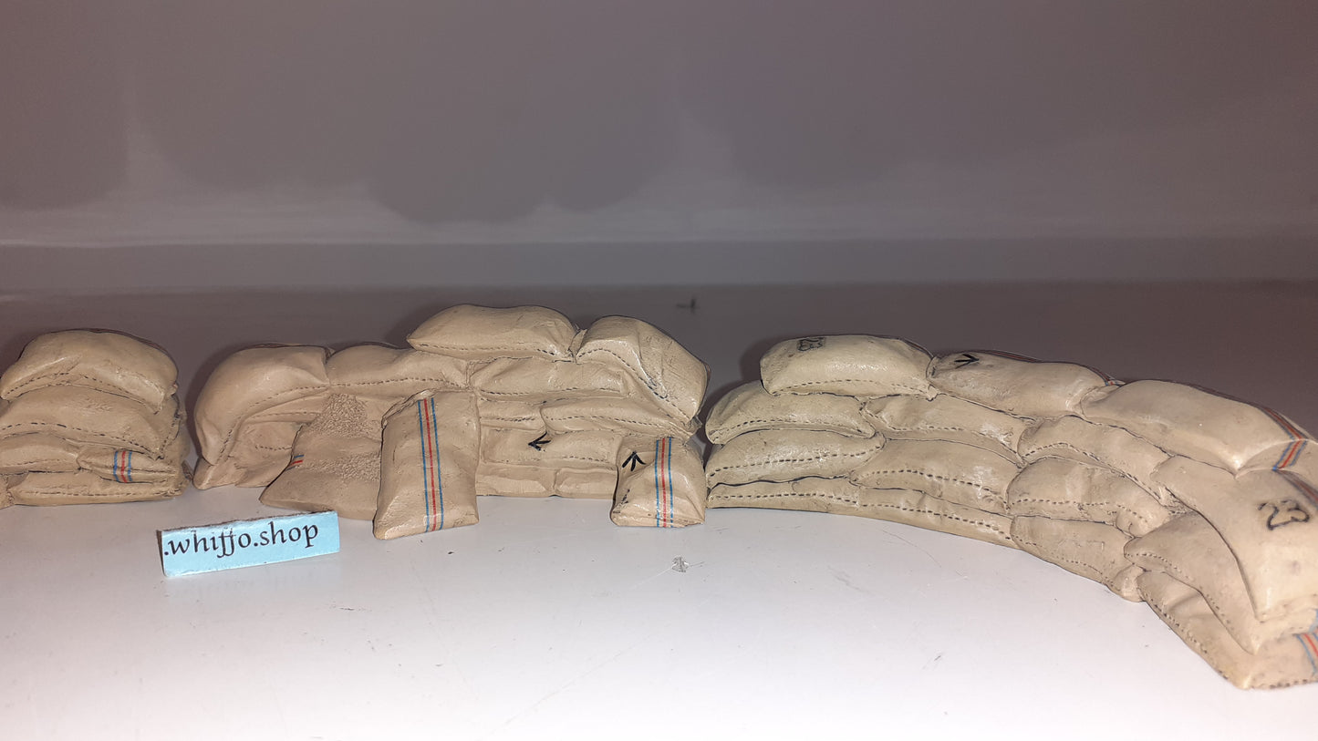 Britains 24th Foot Zulu War 51003 Mealie Bags Curve Straight 5 Pieces 1:32 S70