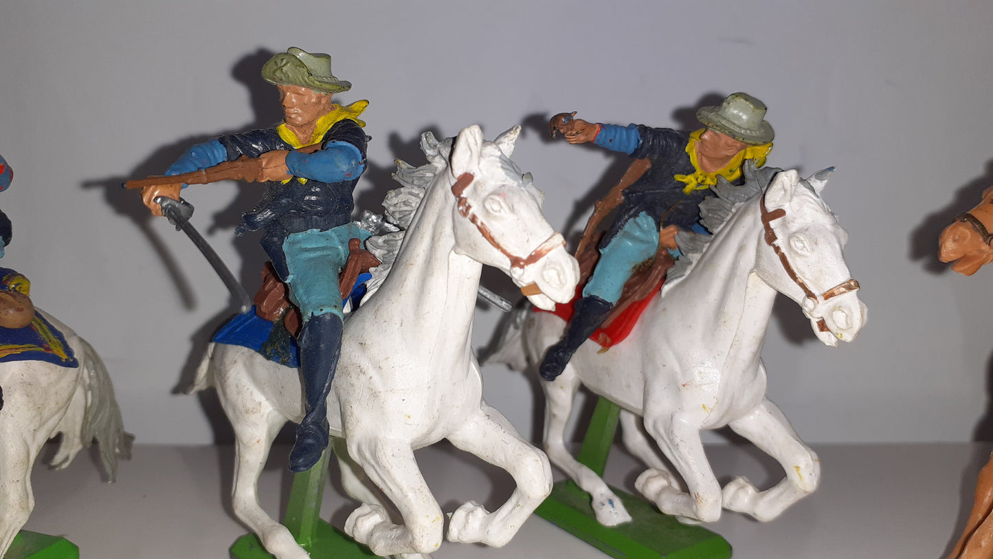 Britains Deetail Mounted 7th Cavalry 1:32 1970s boxed B1