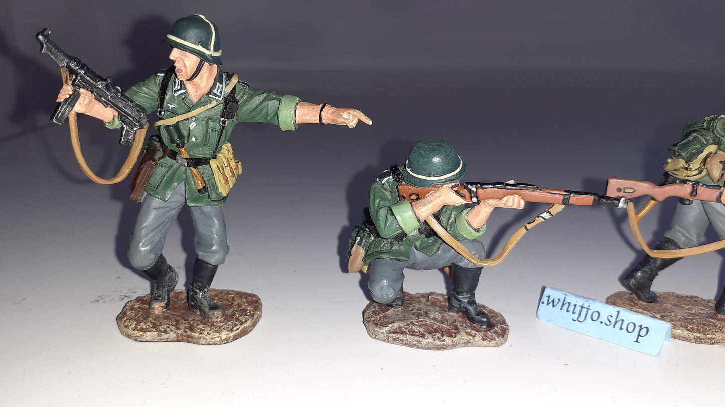 king and country wss39 ww2 German 1944 Wehrmacht Attacking 2003 1:30 metl Wdb97