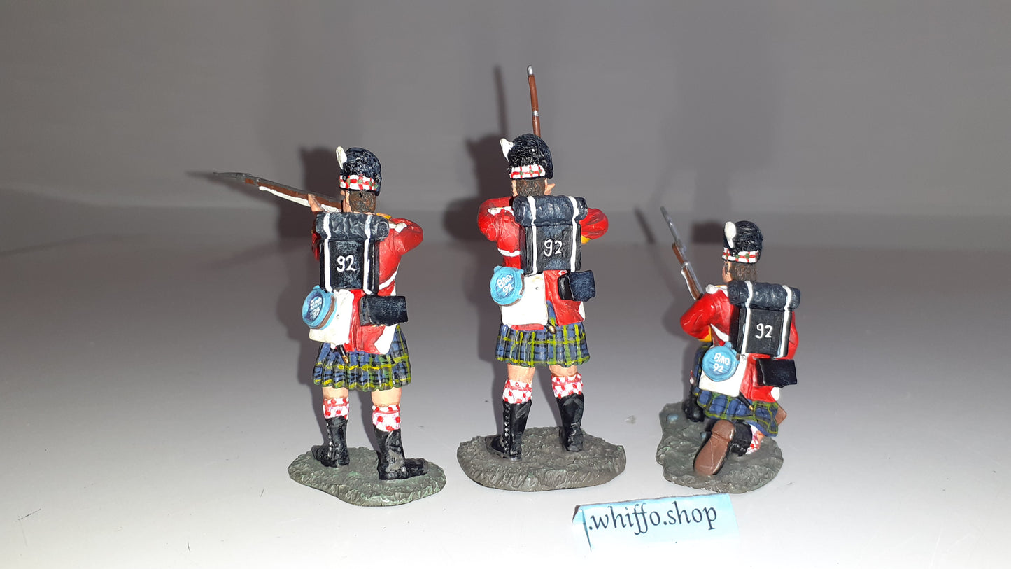 Britains 17297 2001 British 92nd Foot Waterloo Napoleonic 1:32 metal boxed S8b for sale