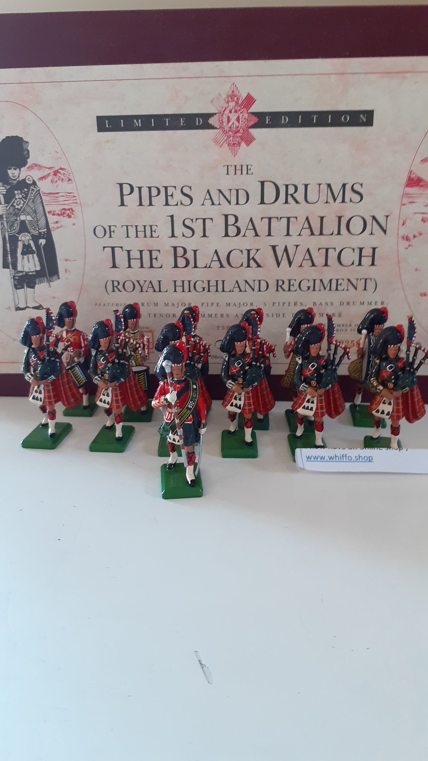 Britains 5196 1996 Limited edition Black Watch Royal Highland Pipes boxed 1:32