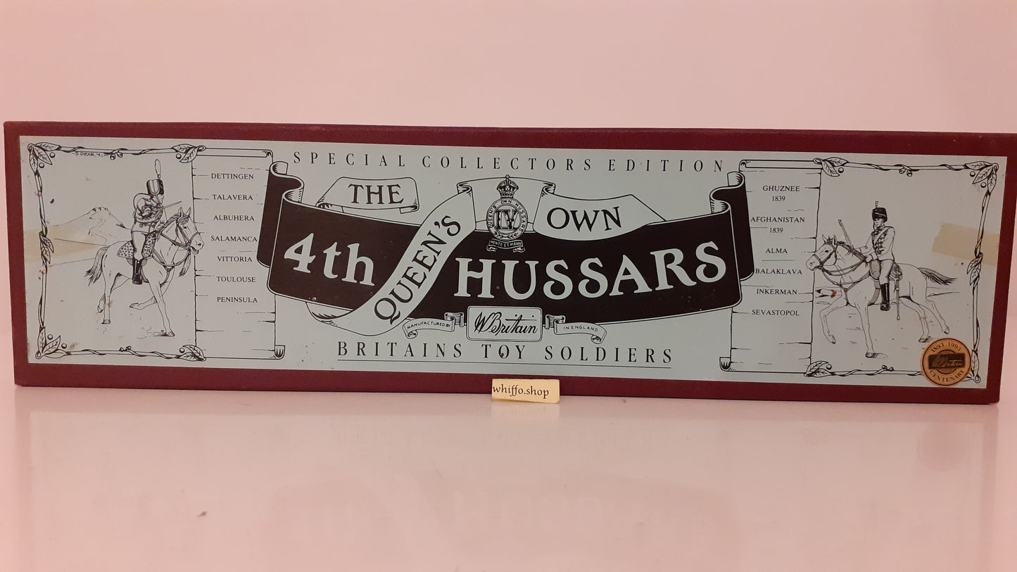 Britains 8811 4th queens hussars boxed 1:32 1994 s713