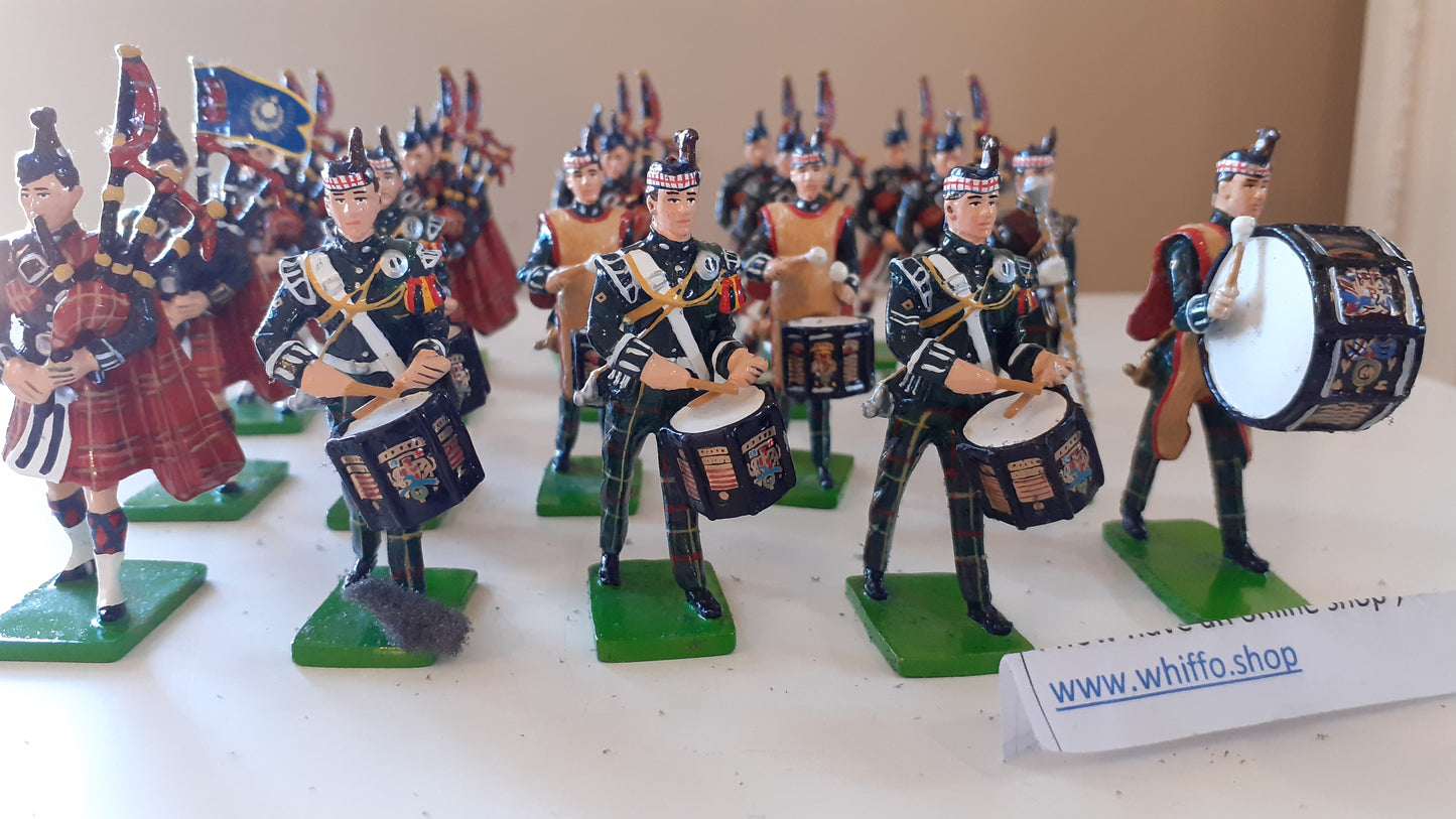 Britains 41150 2005 Limited edition Pipes Drums Royal Scots boxed 1:32