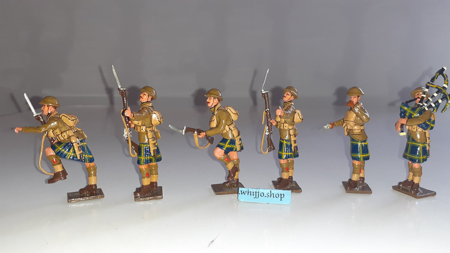 Britains Compatible Tommy Atkins Gordon Highlanders Over The Top ww1 1:32 S147