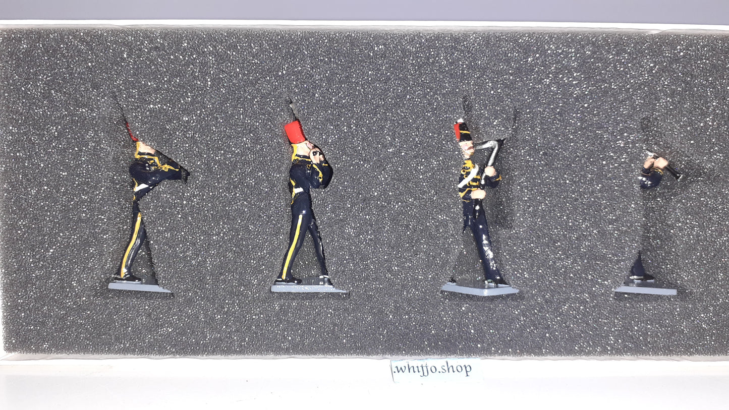 Britains 40294 Queen Elizabeth 7th Hussars Band 2001 1:32 metal boxed Set 3 S523