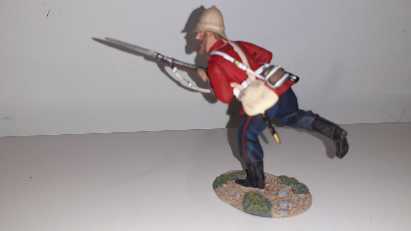 Britains 20044 Zulu wars 24th Foot Running Charging 1:32 2009 boxed B11