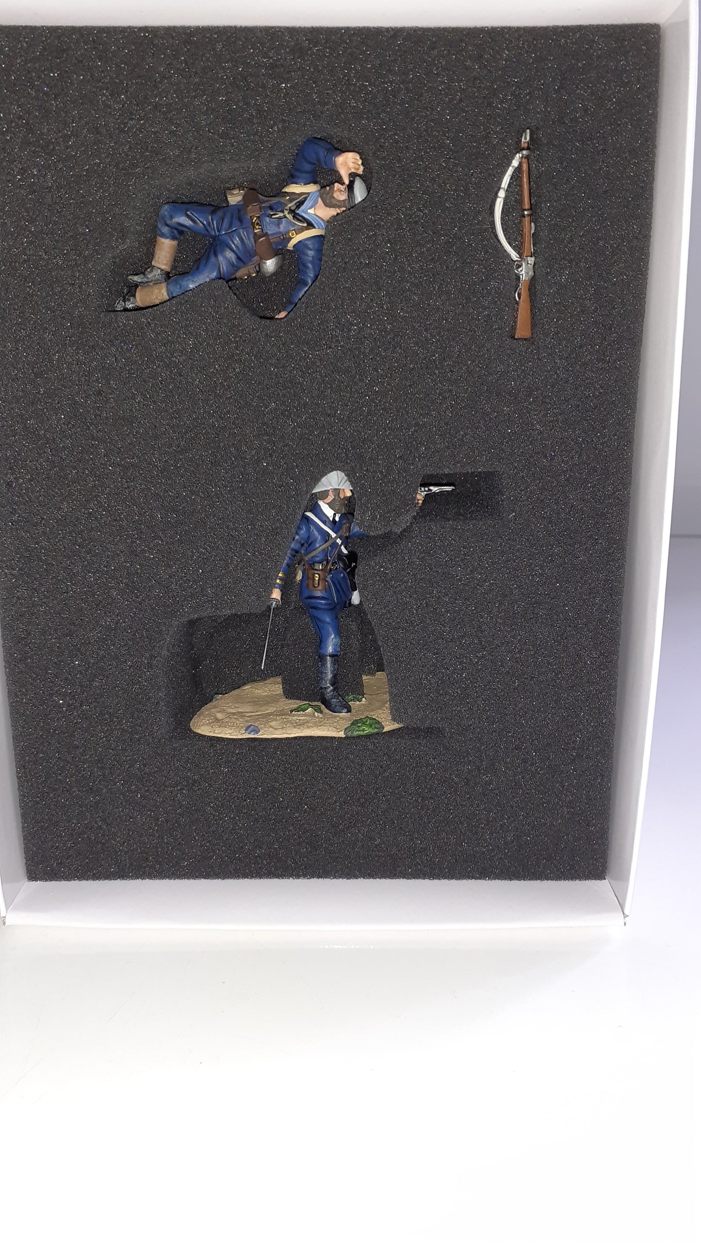 Britains 27021 War On Nile Royal Navy Zulu War 2014 metal boxd 400 Made S521