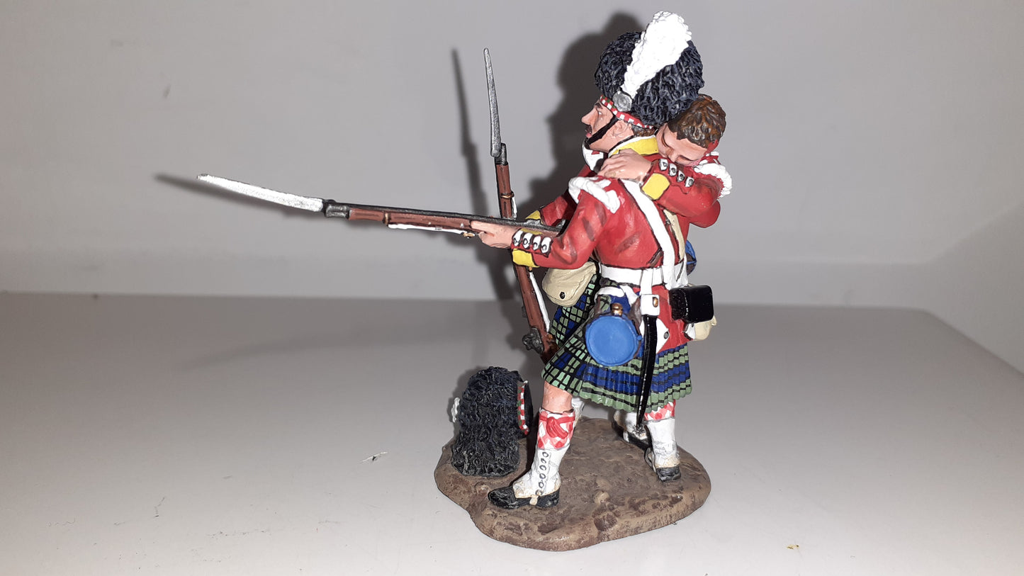 King and country crimean war crw021 93rd Highlanders Helping A Friend Boxed s4