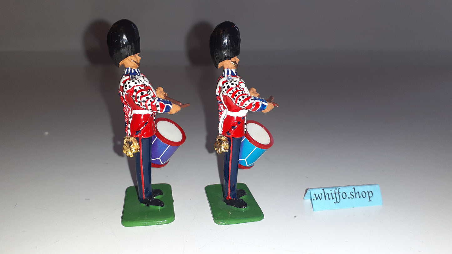 Britains 40211 Queen Victoria Scots Guards Drummers 1:32 metal boxed for sale S8