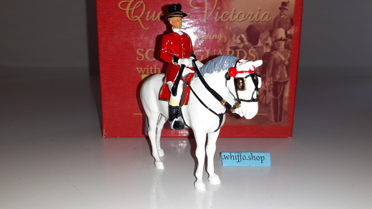Britains 40205 Queen Victoria Mounted Groom 1:32 metal boxed S8 for sale