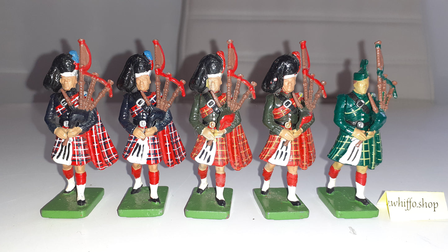 Britains ceremonial black watch Scots Guards Gordon 7241 pipers 1:32 1980s b2