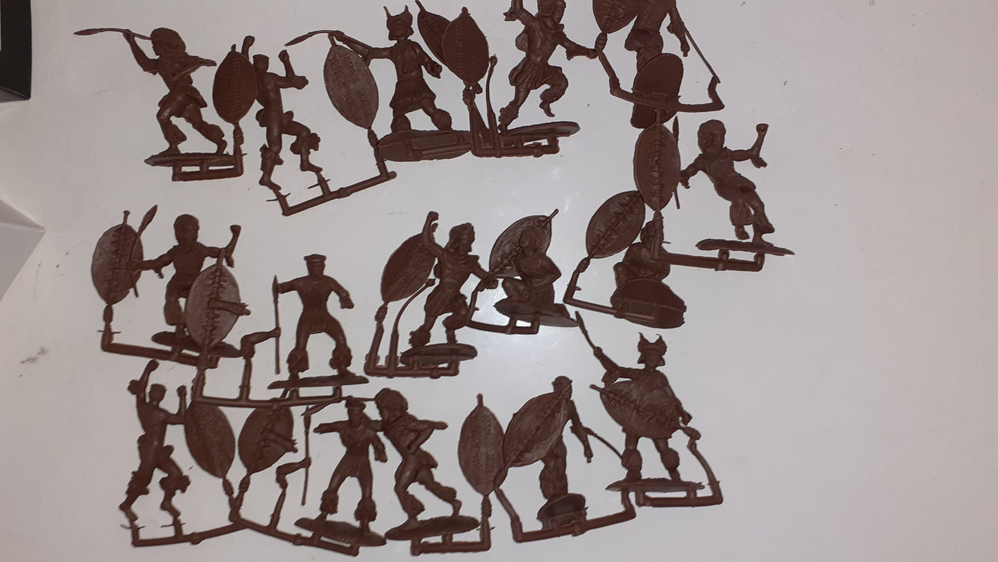 conte plastic Zulus 2001 16 Figures Set 2 Boxed 1:32 S8