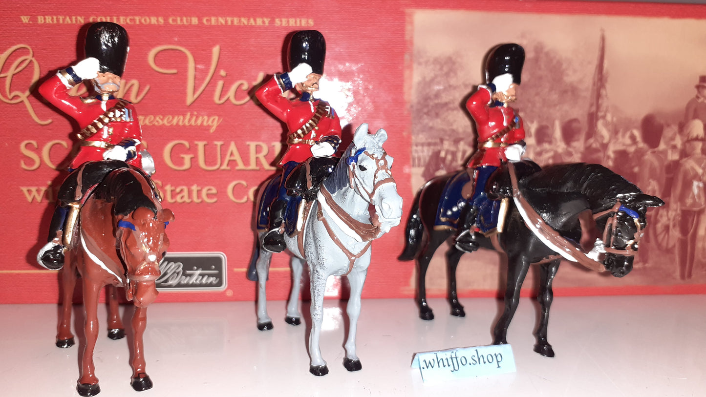 Britains 40208 1999 Scots Guards Senior Officers Victoria 1:32 metal boxd S8b