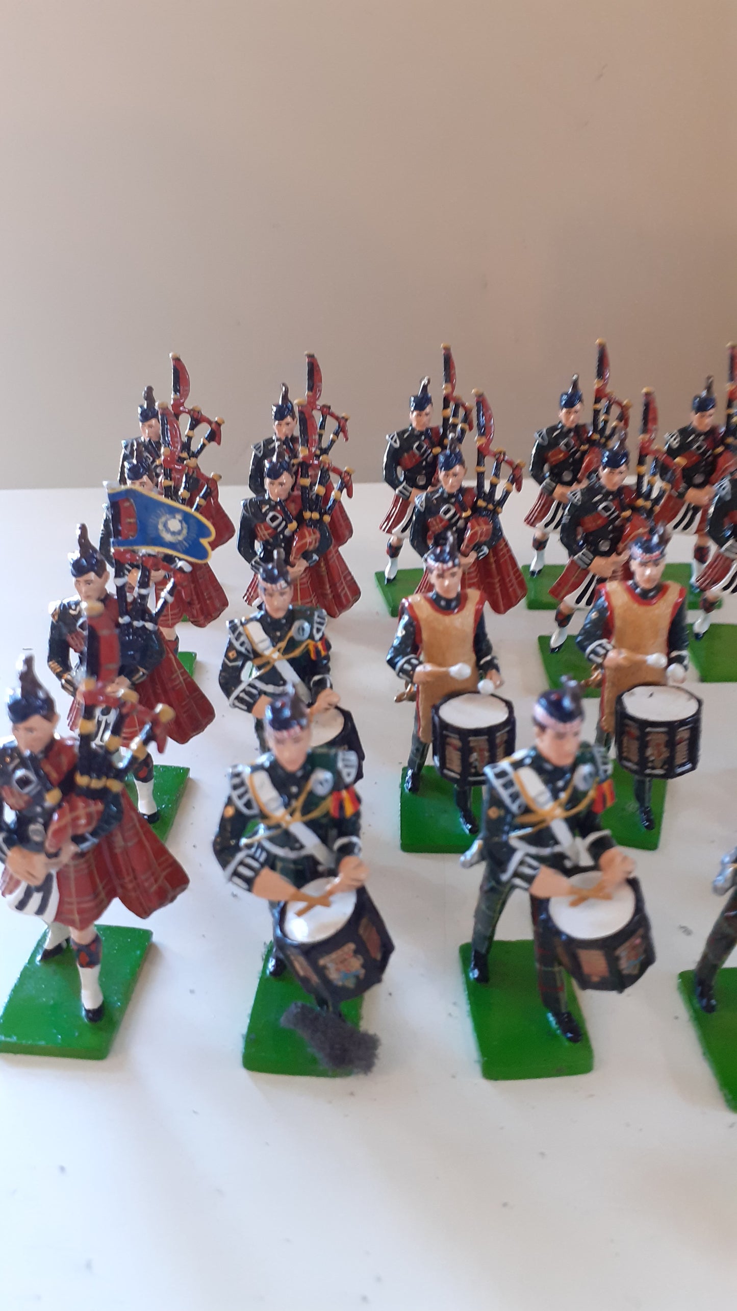 Britains 41150 2005 Limited edition Pipes Drums Royal Scots boxed 1:32