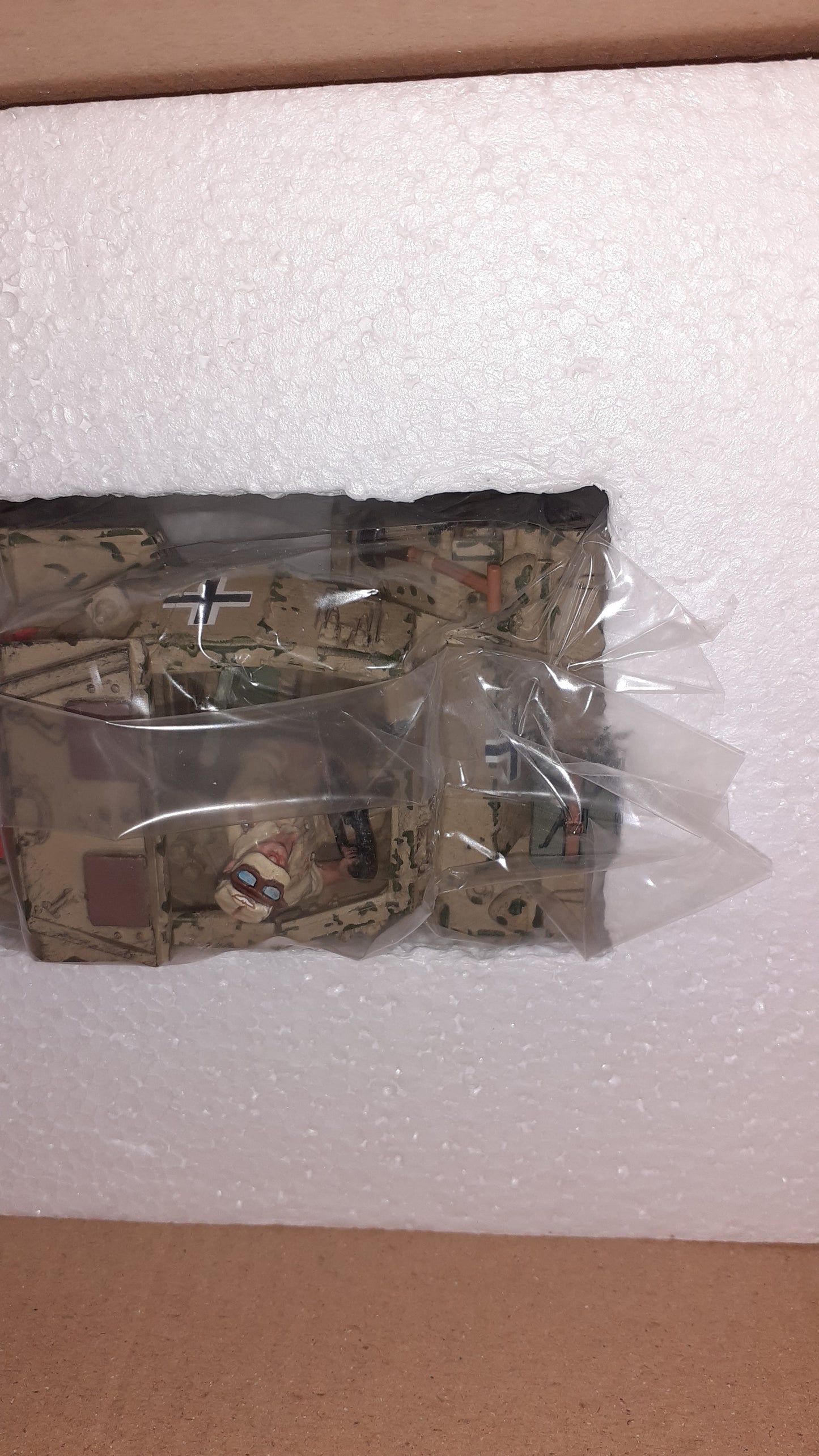 King and country ww2 Ak085 Afrika Korps Dingo Daimler Mg42 Tank boxed 2012 S580
