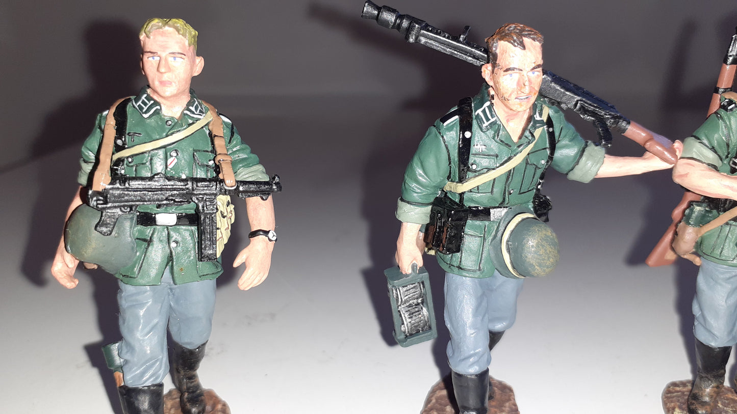 king and country wss40 ww2 German 1944 Marching Wehrmacht 2003 1:30 metal Wdb97