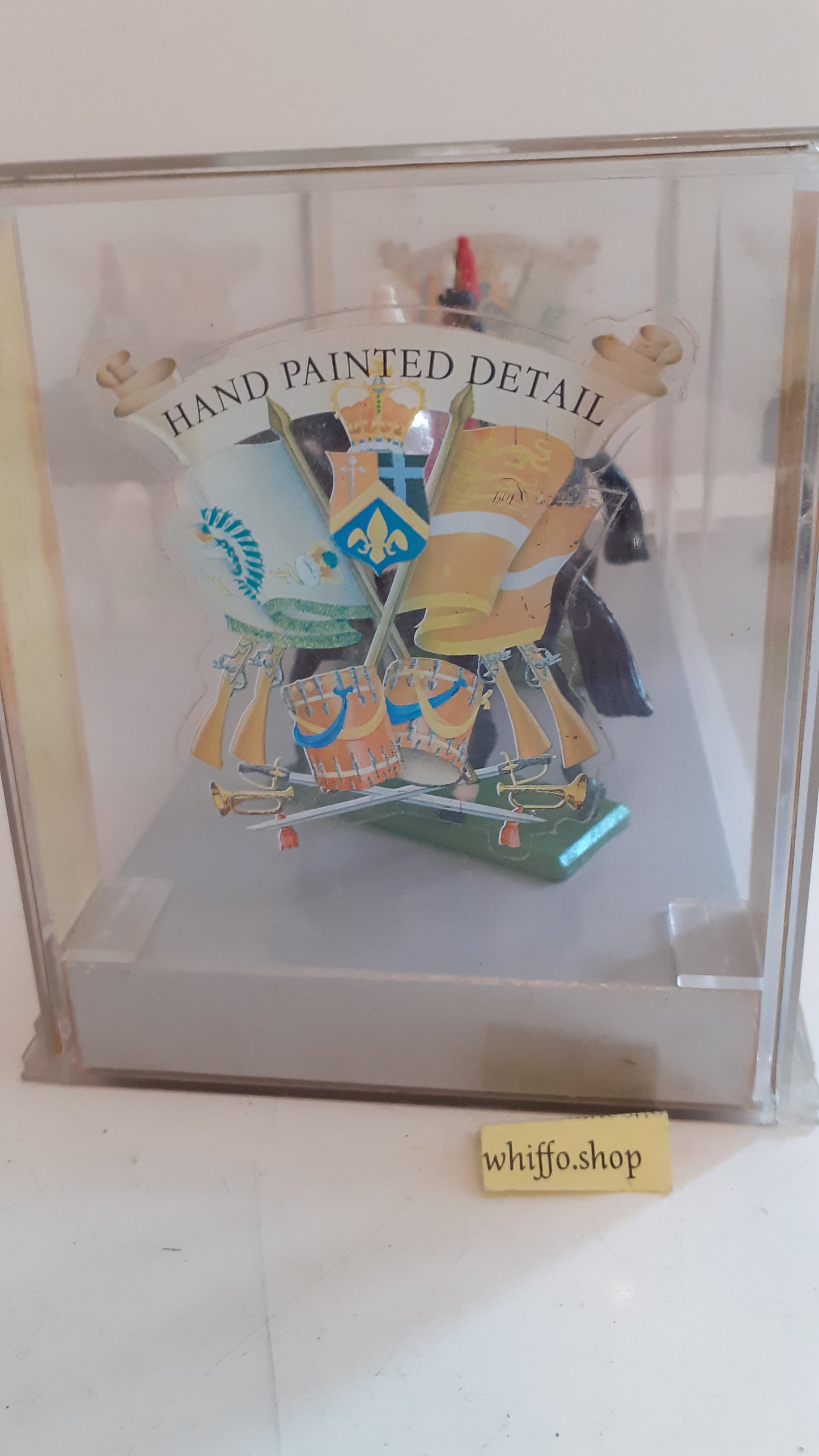 Britains ceremonial Queen Elizabeth Household Cavalry 1989 perspex box 1:32 S112