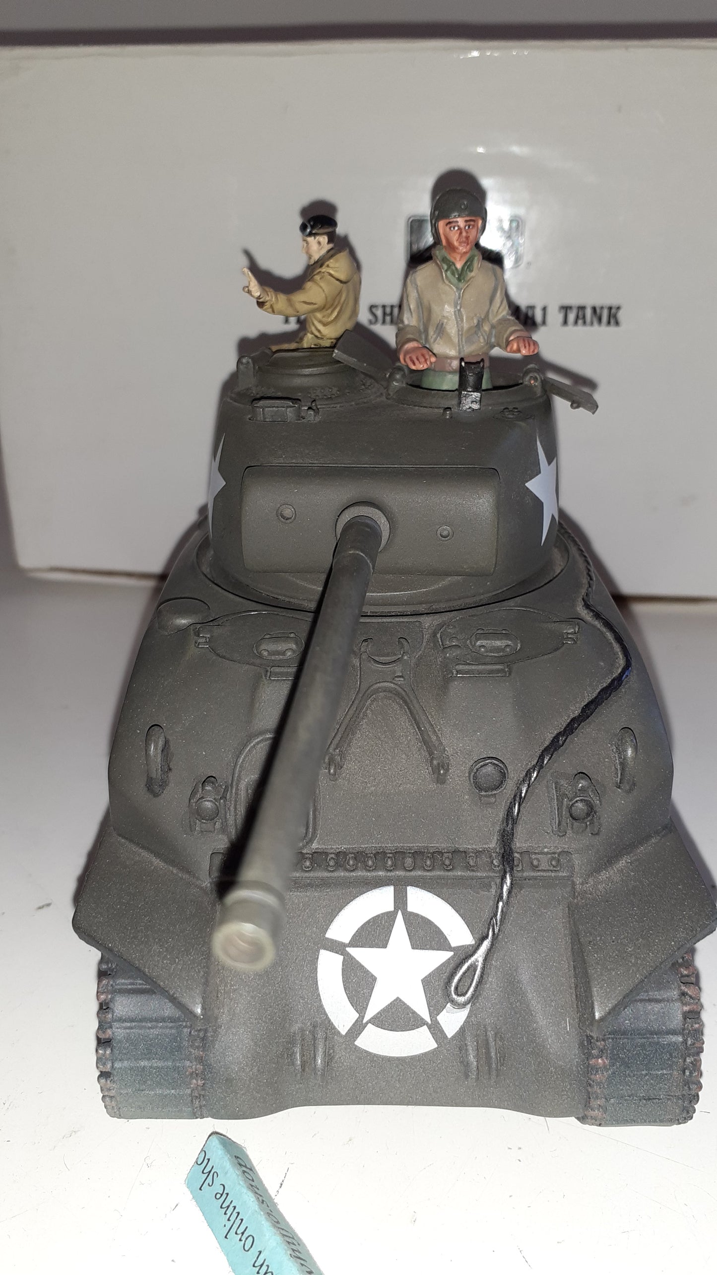 Britains 17496 17496c M4a1 ww2 Sherman tank boxed 1:32 S550