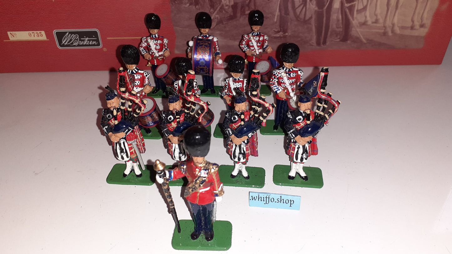 Britains 00214 1999 Band Scots Guards Pipes Drums Victoria 1:32 metal boxd S8b